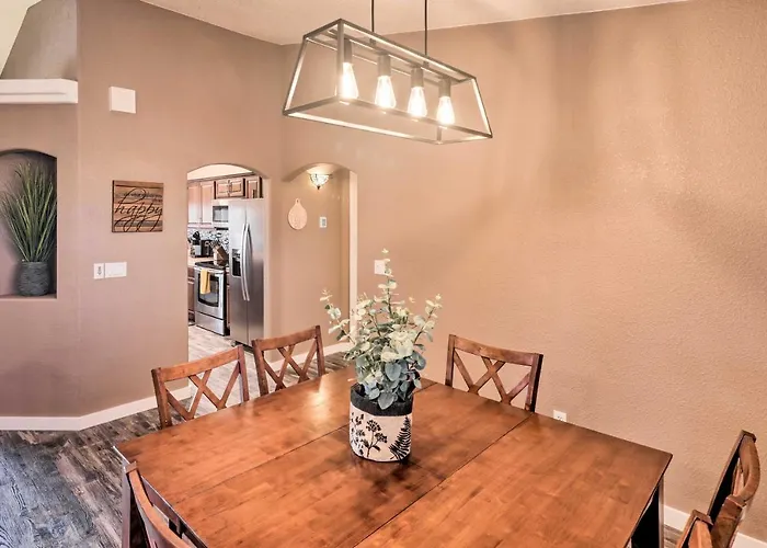 Bullhead Oasis W/ Fire Pit + Mtn View! Holiday home