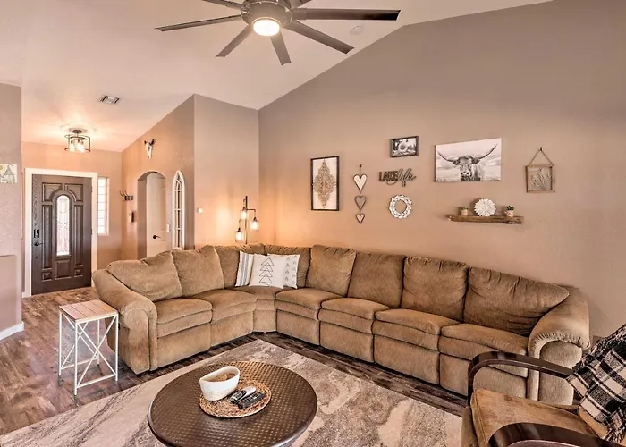 Bullhead Oasis W/ Fire Pit + Mtn View! Holiday home