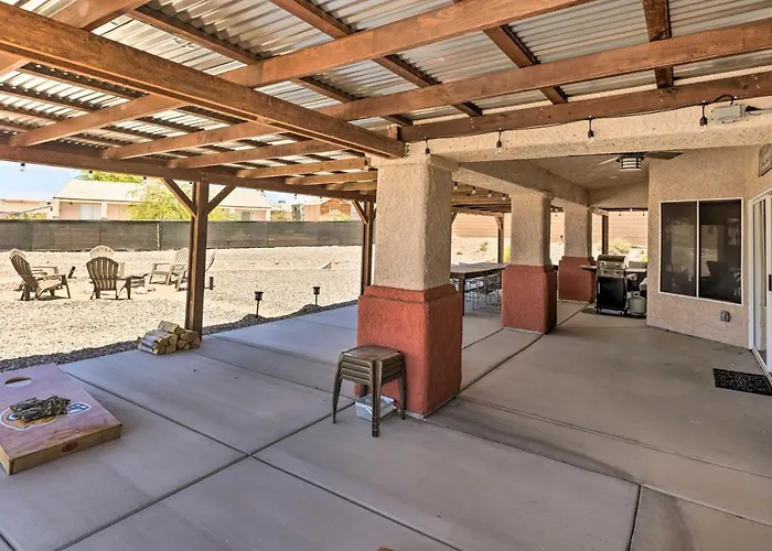 Bullhead Oasis W/ Fire Pit + Mtn View! *