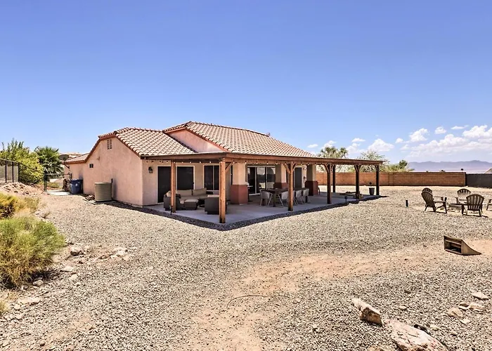 Holiday home Bullhead Oasis W/ Fire Pit + Mtn View! Bullhead City
