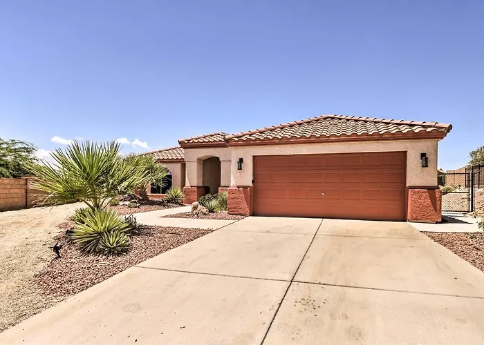 Holiday home Bullhead Oasis W/ Fire Pit + Mtn View! Bullhead City