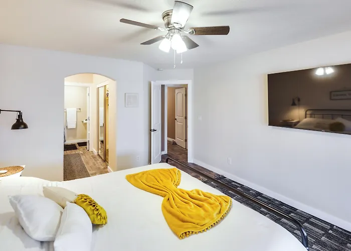 Holiday home Bullhead Oasis W/ Fire Pit + Mtn View! *